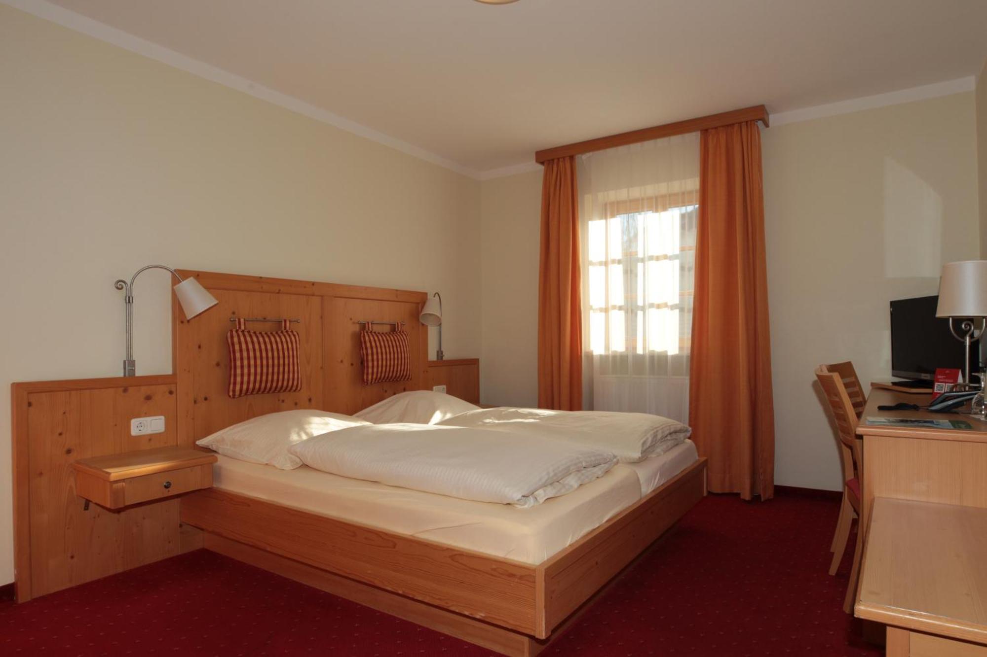 Landgasthof Drei Rosen Bernried am Starnberger See Exterior foto